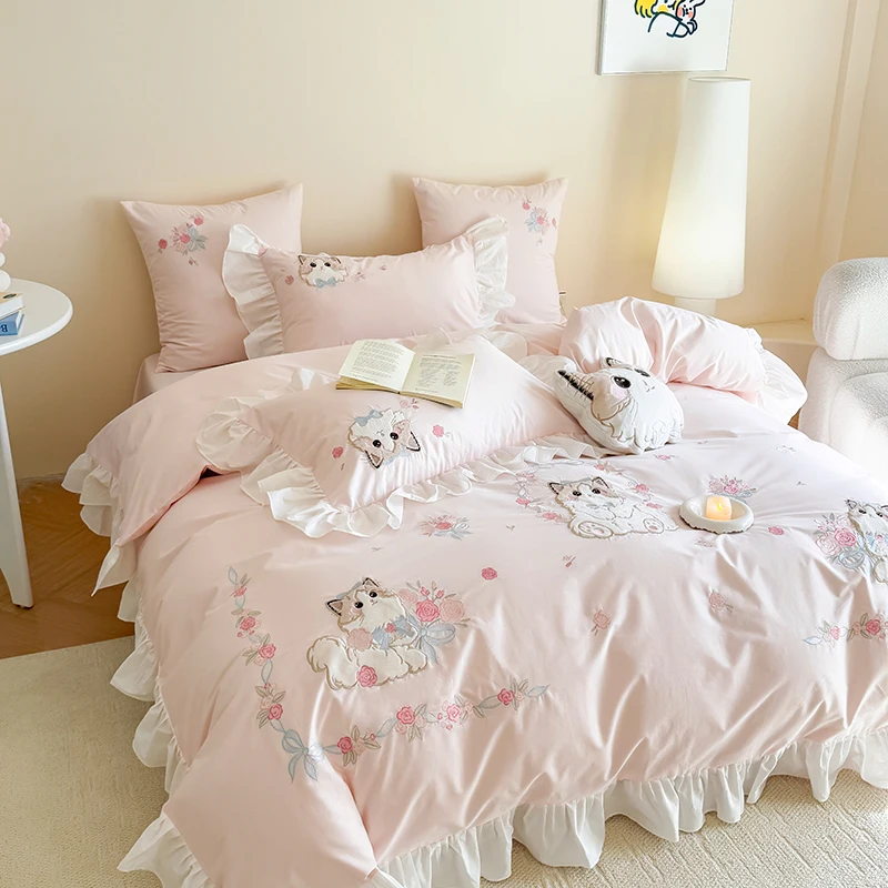 Pink Pure cotton cute cartoon  - Embroidery Quilt Cover ulasan dan harga