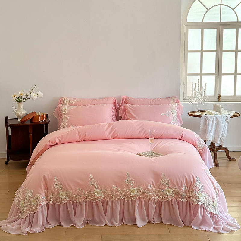 Elegant Lace Rose Embroidery B - Embroidery Quilt Cover ulasan dan harga