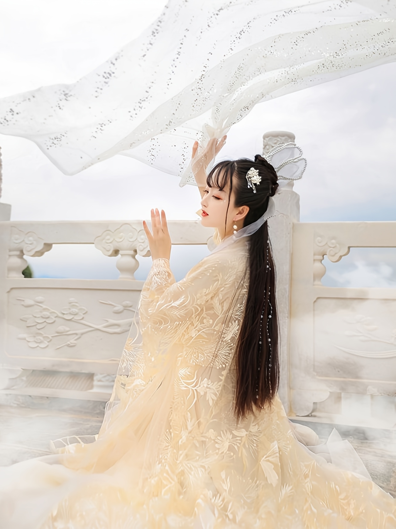 Female Hanfu Traditional Costu - Embroidery Yellow ulasan dan harga