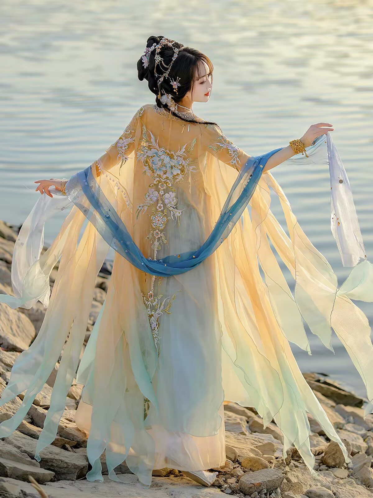 Chinese Hanfu Dress Women Trad - Embroidery Yellow ulasan dan harga